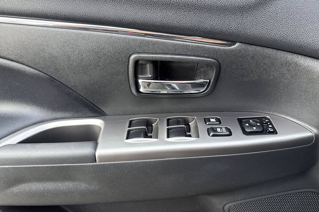 Thumbnail: 2025 Mitsubishi Outlander Sport - 22