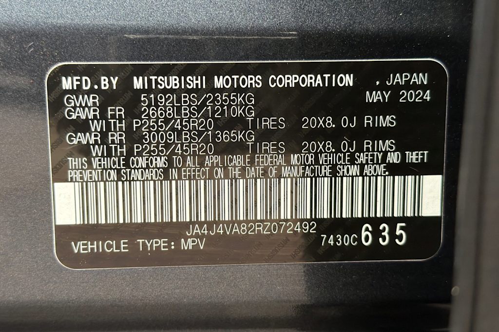 Thumbnail: 2024 Mitsubishi Outlander - 16