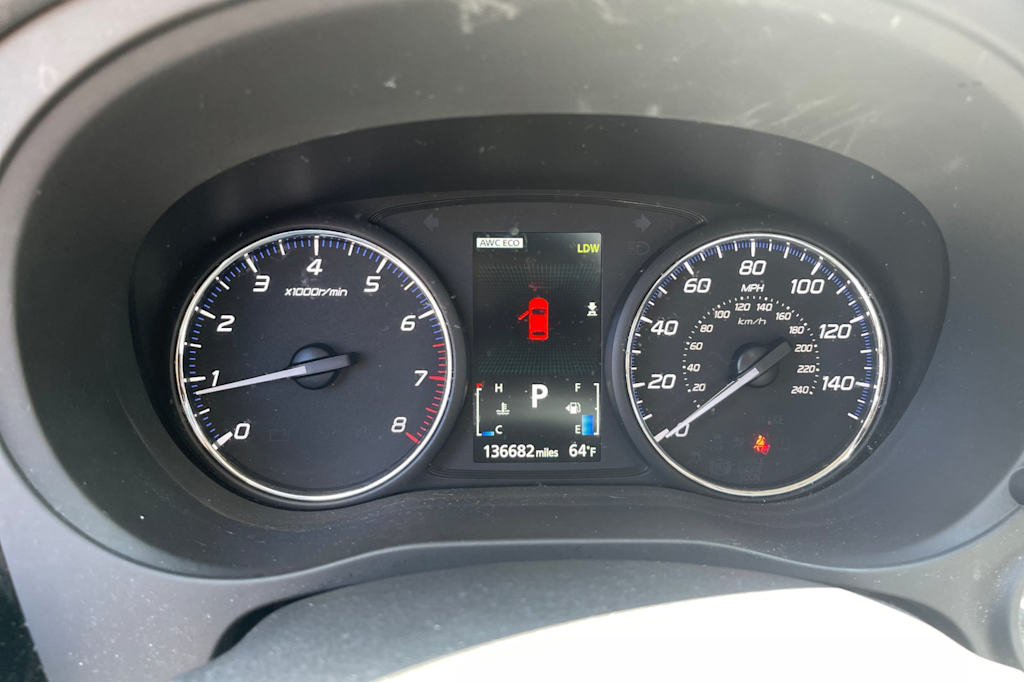 Thumbnail: 2016 Mitsubishi Outlander - 11