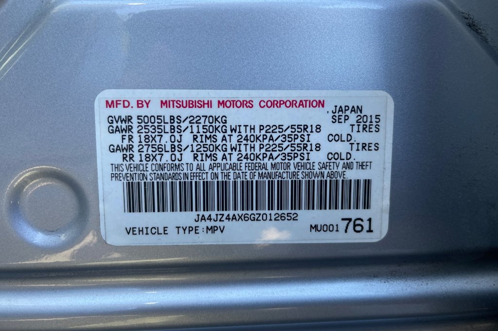 Thumbnail: 2016 Mitsubishi Outlander - 12