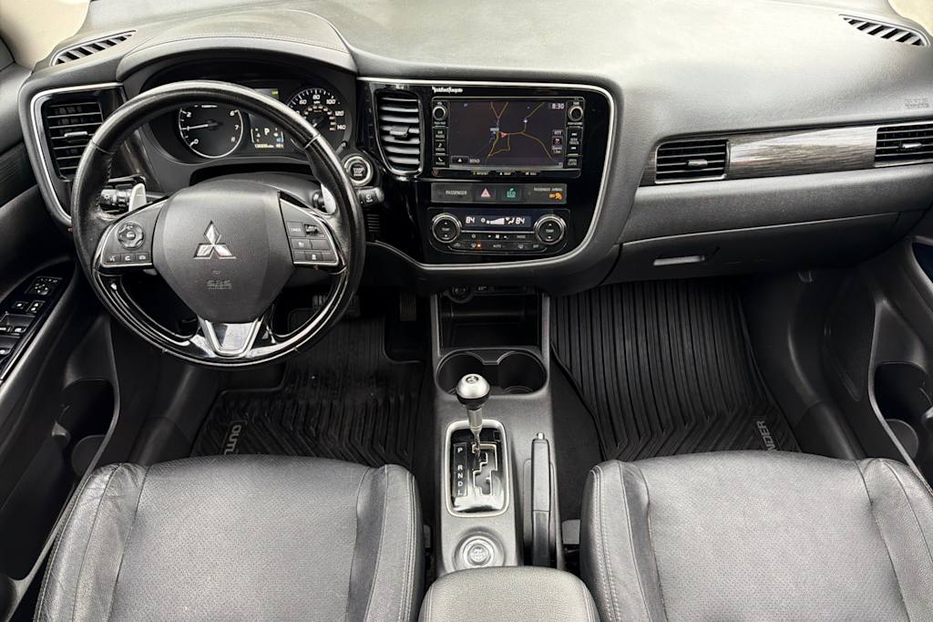 Thumbnail: 2016 Mitsubishi Outlander - 2