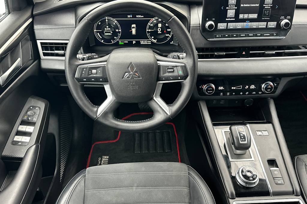 Thumbnail: 2024 Mitsubishi Outlander - 11