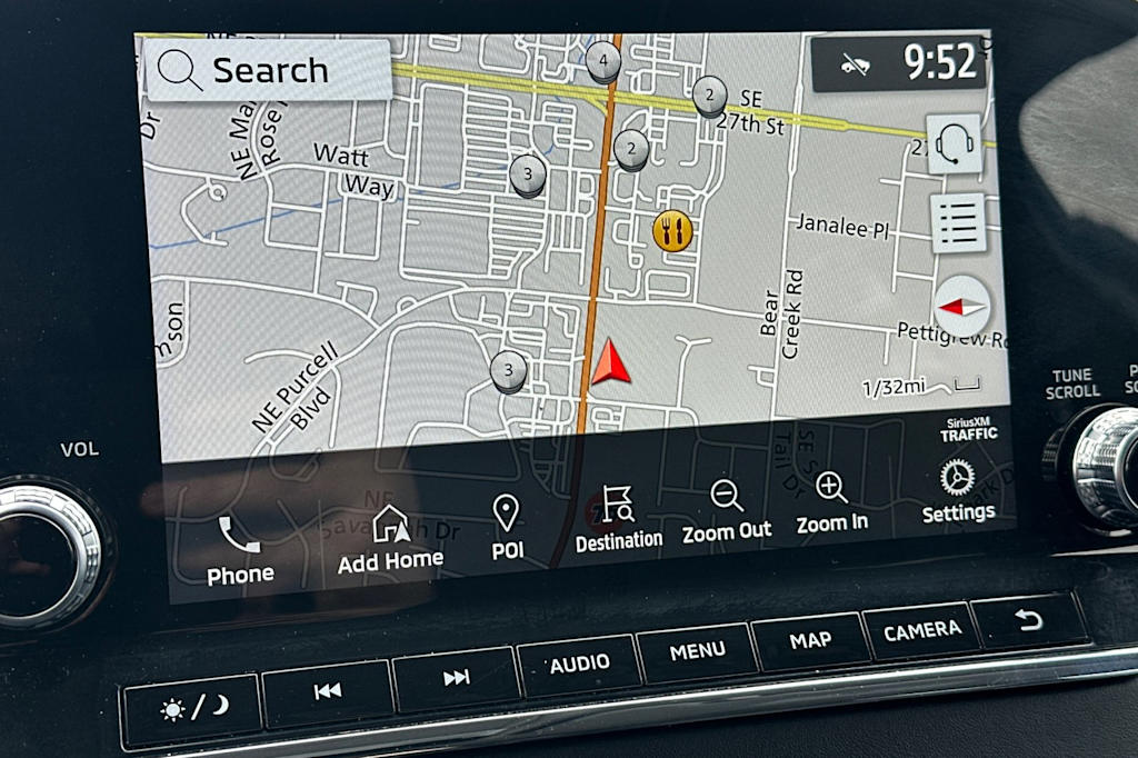 Thumbnail: 2024 Mitsubishi Outlander - 24