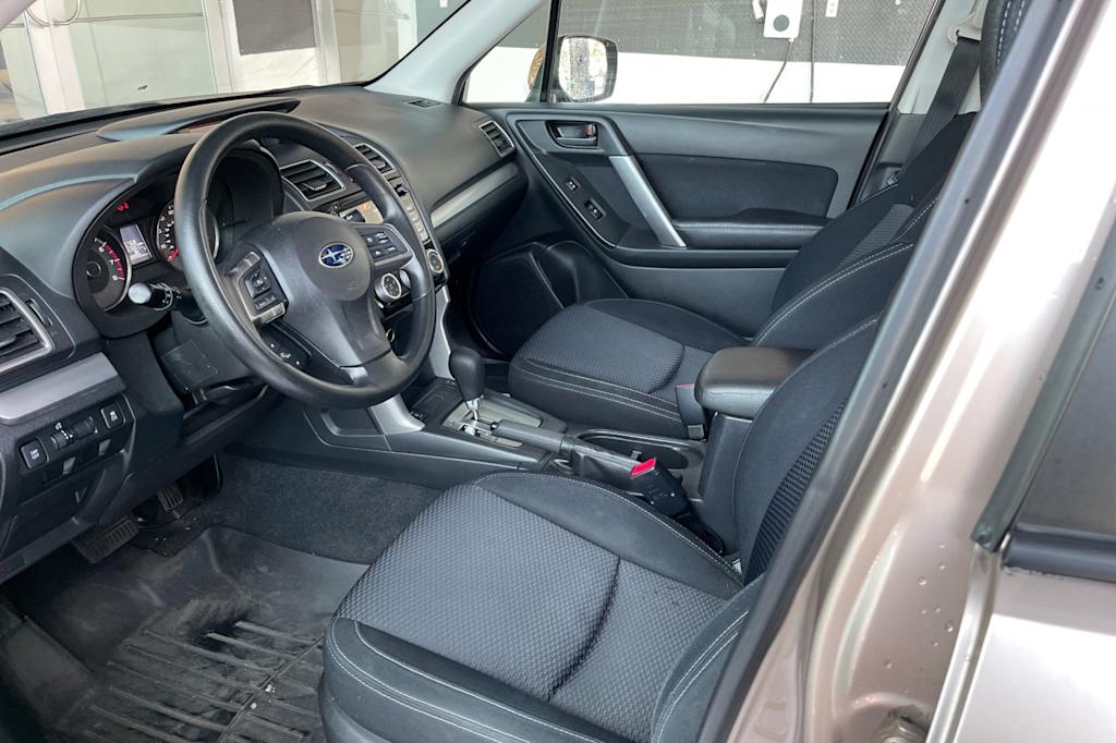Thumbnail: 2016 Subaru Forester - 9
