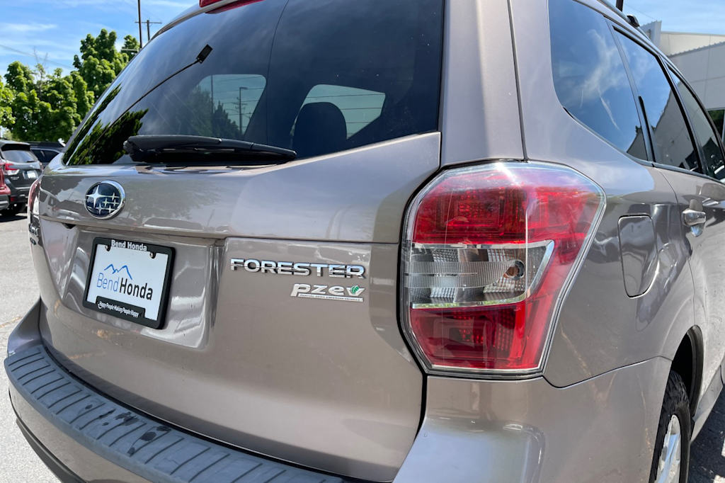 Thumbnail: 2016 Subaru Forester - 15