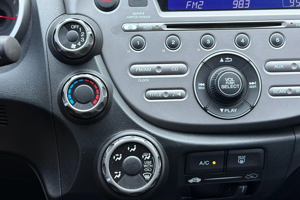 Thumbnail: 2013 Honda Fit - 24