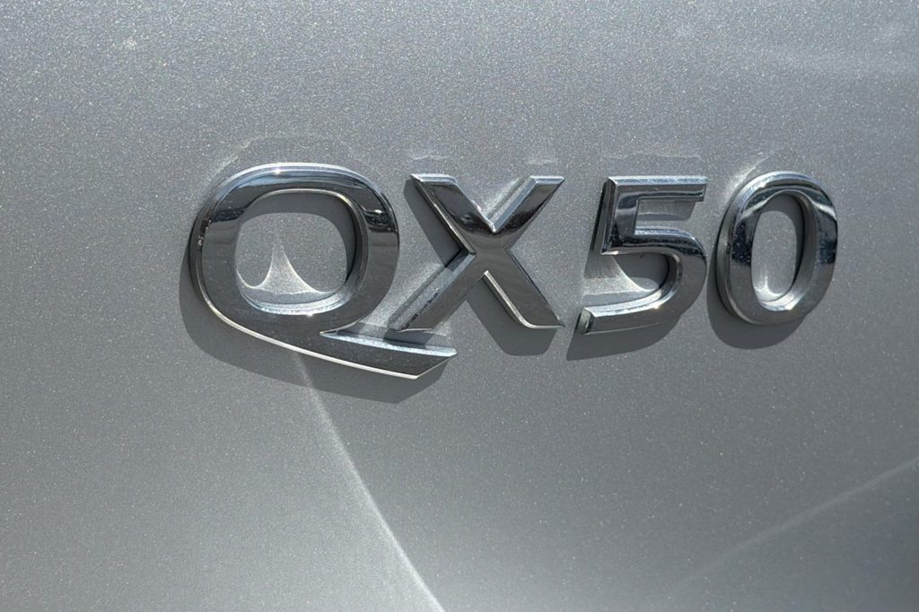 Thumbnail: 2017 INFINITI QX50 - 7