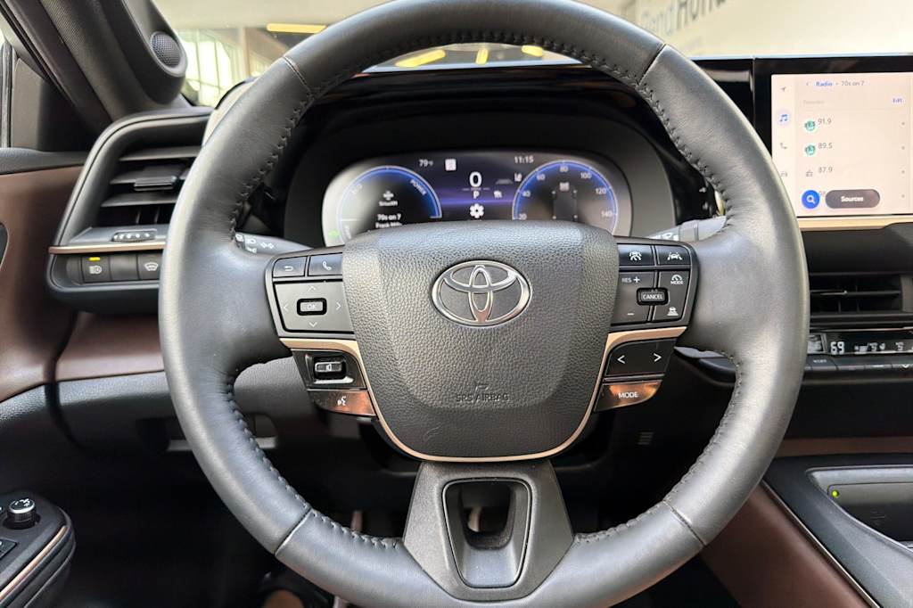 Thumbnail: 2023 Toyota Crown - 26