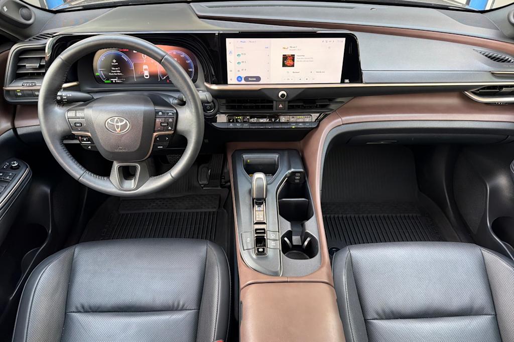 Thumbnail: 2023 Toyota Crown - 2