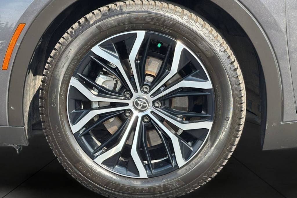 Thumbnail: 2023 Toyota Crown - 7