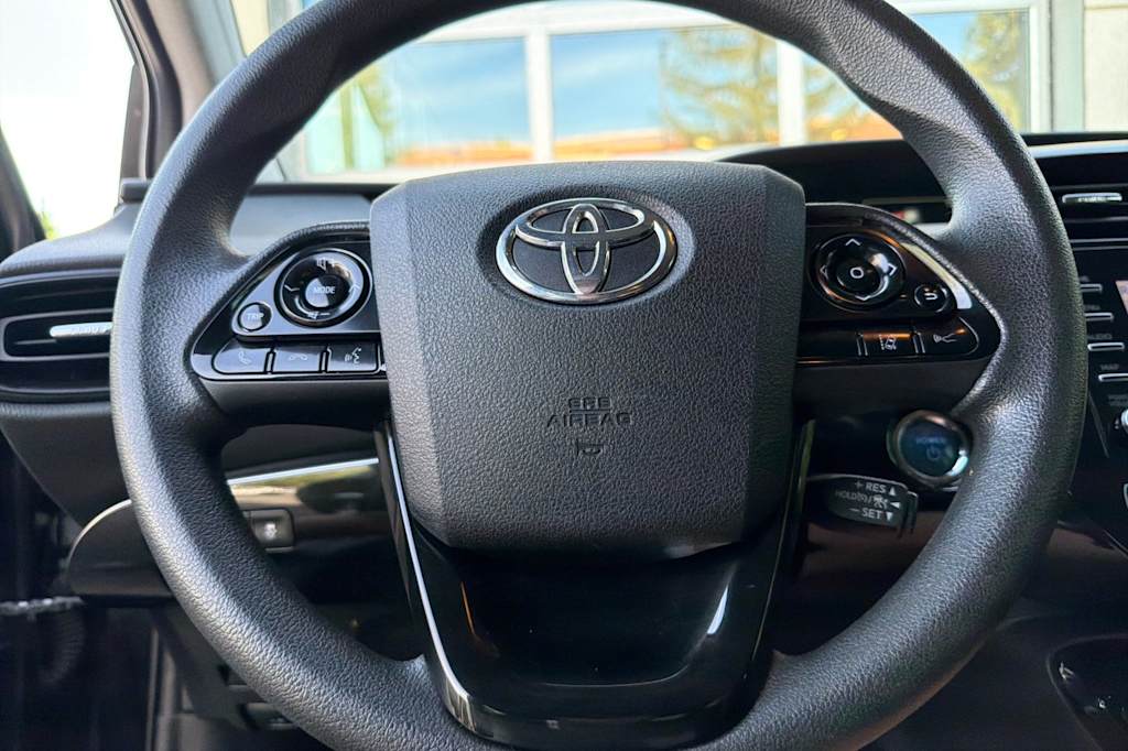Thumbnail: 2021 Toyota Prius - 26