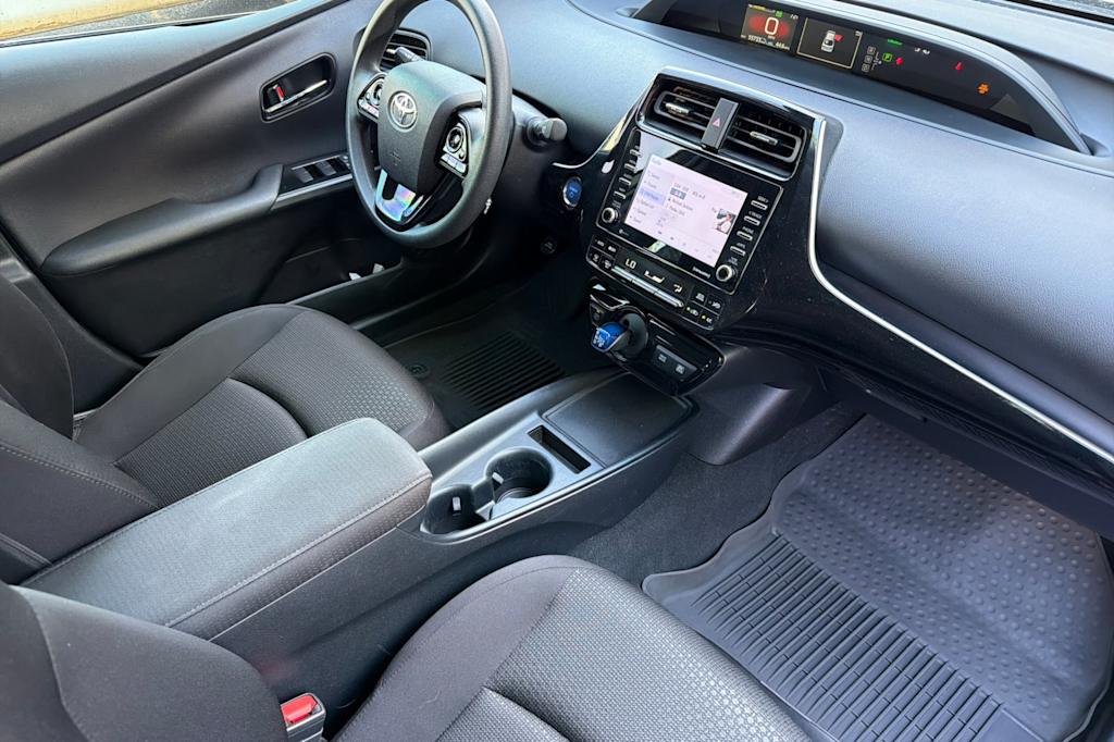 Thumbnail: 2021 Toyota Prius - 12