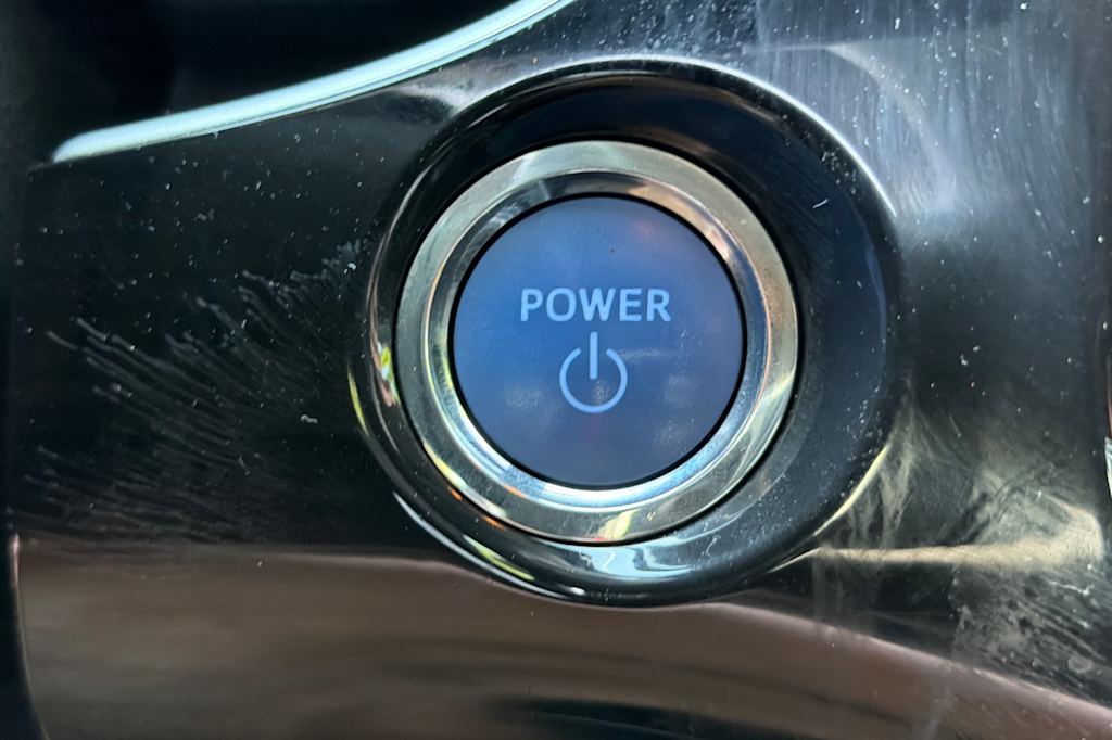 Thumbnail: 2021 Toyota Prius - 25
