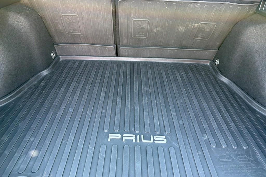 Thumbnail: 2021 Toyota Prius - 16