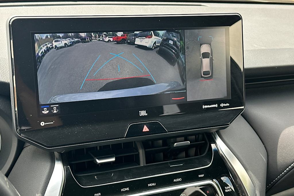 Thumbnail: 2022 Toyota Venza - 25