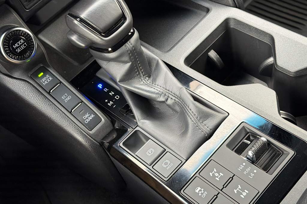 Thumbnail: 2024 Toyota Land Cruiser - 24