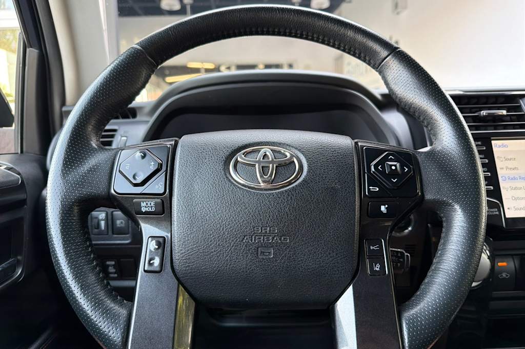 Thumbnail: 2020 Toyota 4Runner - 27