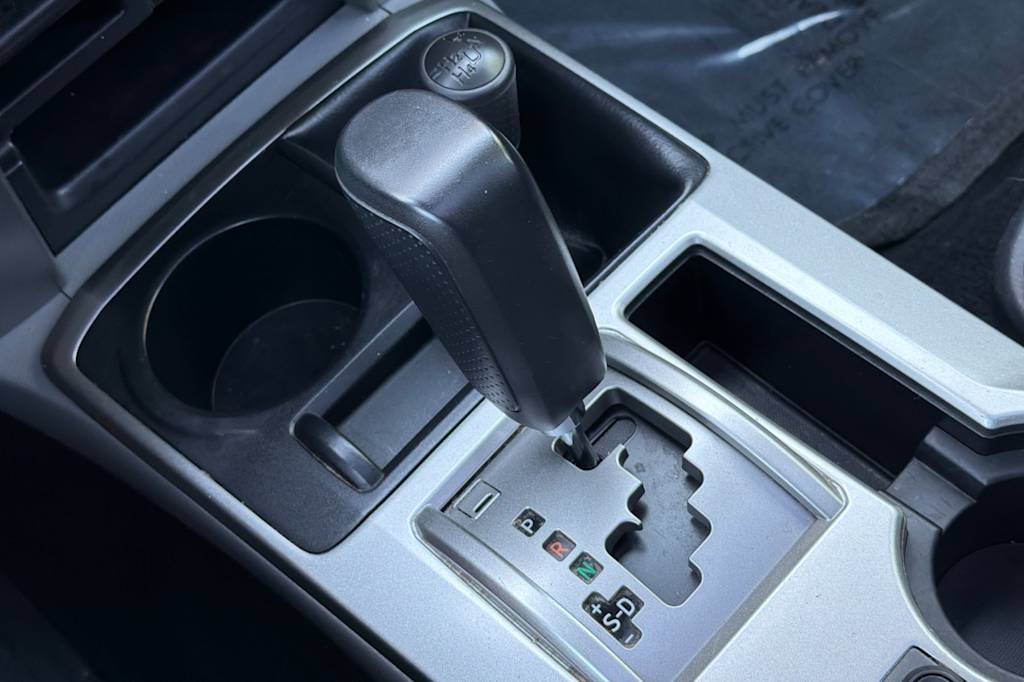 Thumbnail: 2010 Toyota 4Runner - 13