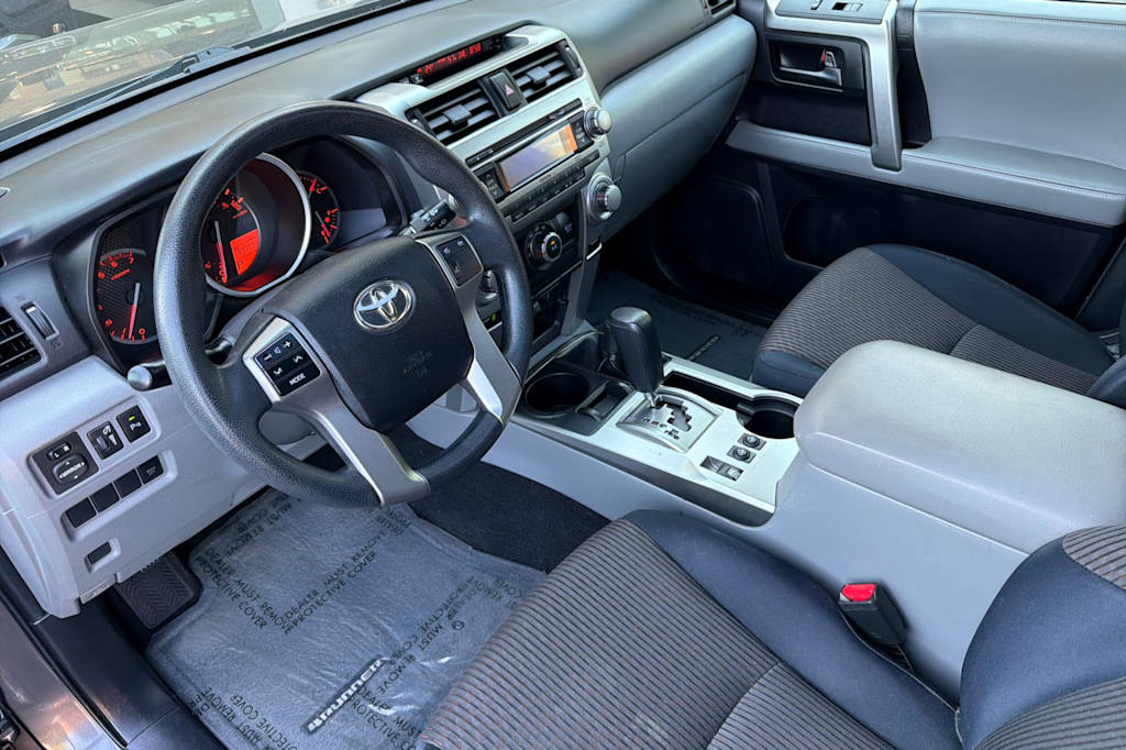 Thumbnail: 2010 Toyota 4Runner - 8