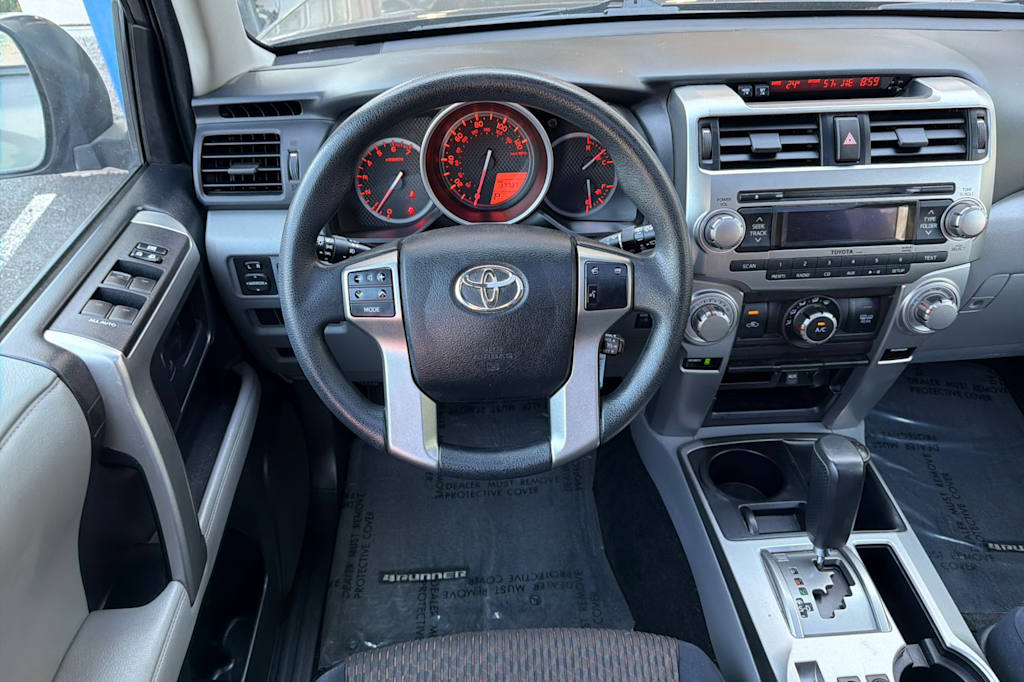 Thumbnail: 2010 Toyota 4Runner - 10