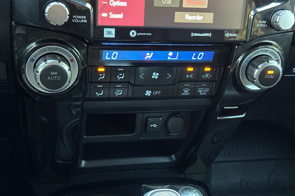Thumbnail: 2020 Toyota 4Runner - 26