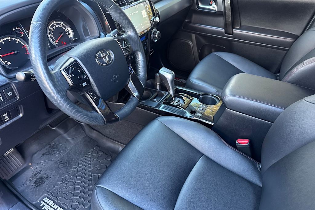 Thumbnail: 2020 Toyota 4Runner - 9