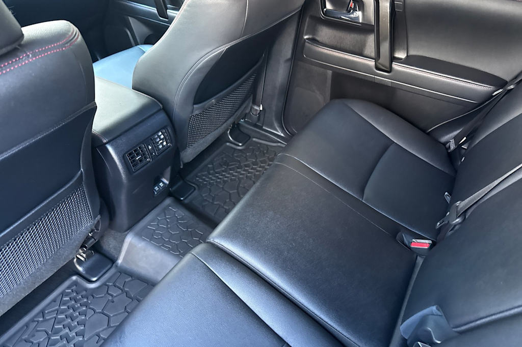 Thumbnail: 2020 Toyota 4Runner - 10