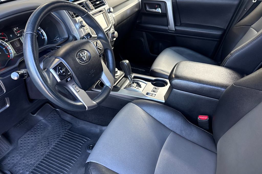 Thumbnail: 2018 Toyota 4Runner - 9