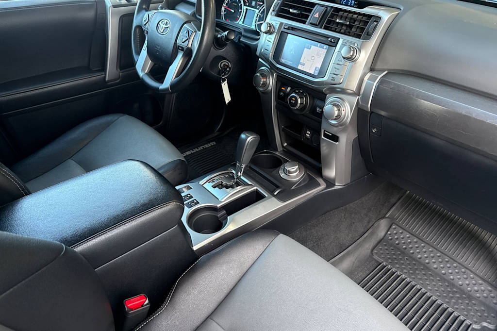 Thumbnail: 2018 Toyota 4Runner - 11