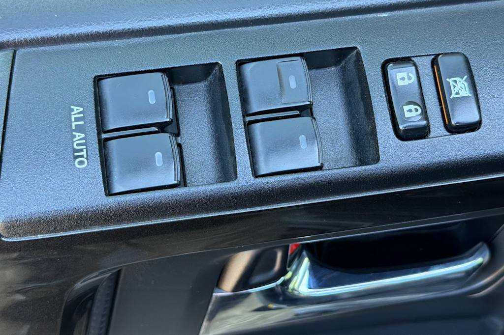 Thumbnail: 2021 Toyota 4Runner - 22