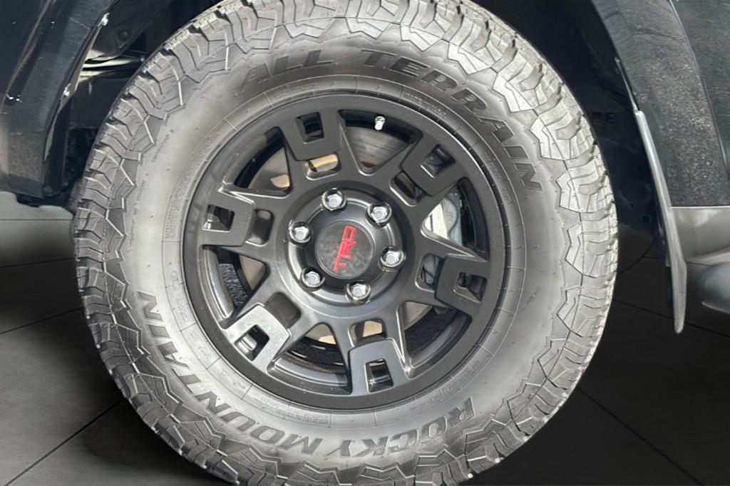 Thumbnail: 2021 Toyota 4Runner - 20