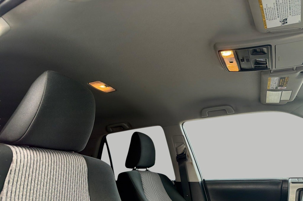 Thumbnail: 2021 Toyota 4Runner - 23