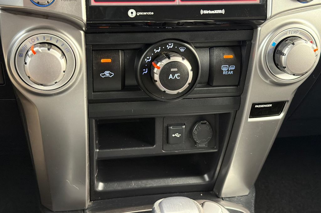 Thumbnail: 2021 Toyota 4Runner - 25