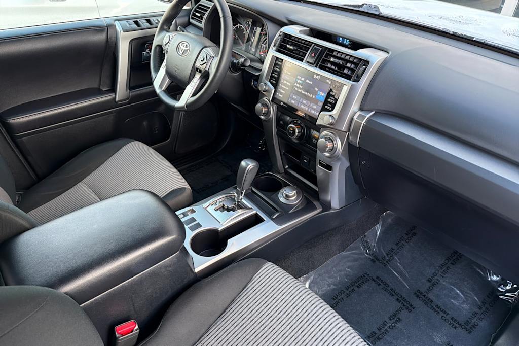 Thumbnail: 2024 Toyota 4Runner - 12