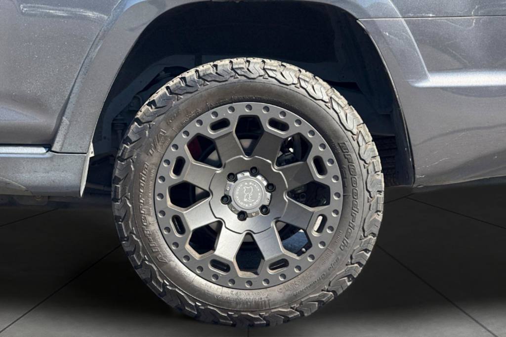 Thumbnail: 2023 Toyota 4Runner - 8