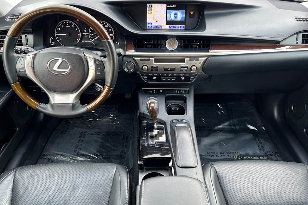 Thumbnail: 2013 Lexus ES - 2