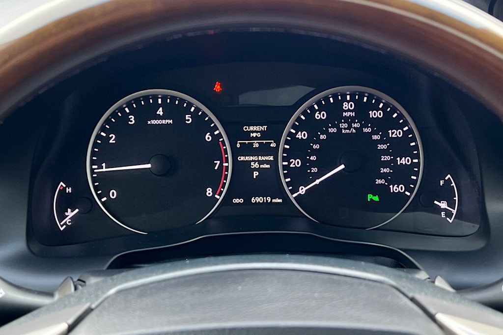 Thumbnail: 2013 Lexus ES - 14