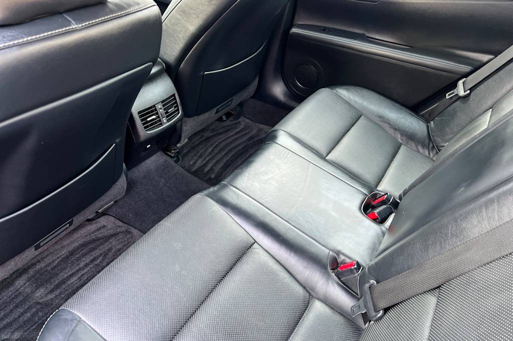 Thumbnail: 2013 Lexus ES - 9