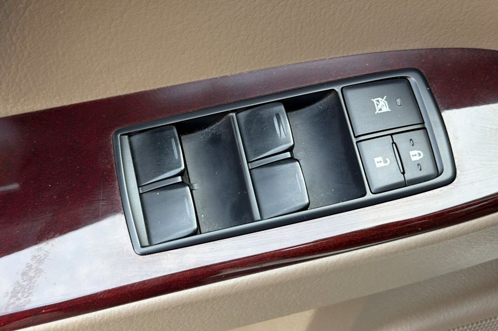Thumbnail: 2016 Lexus GX - 21
