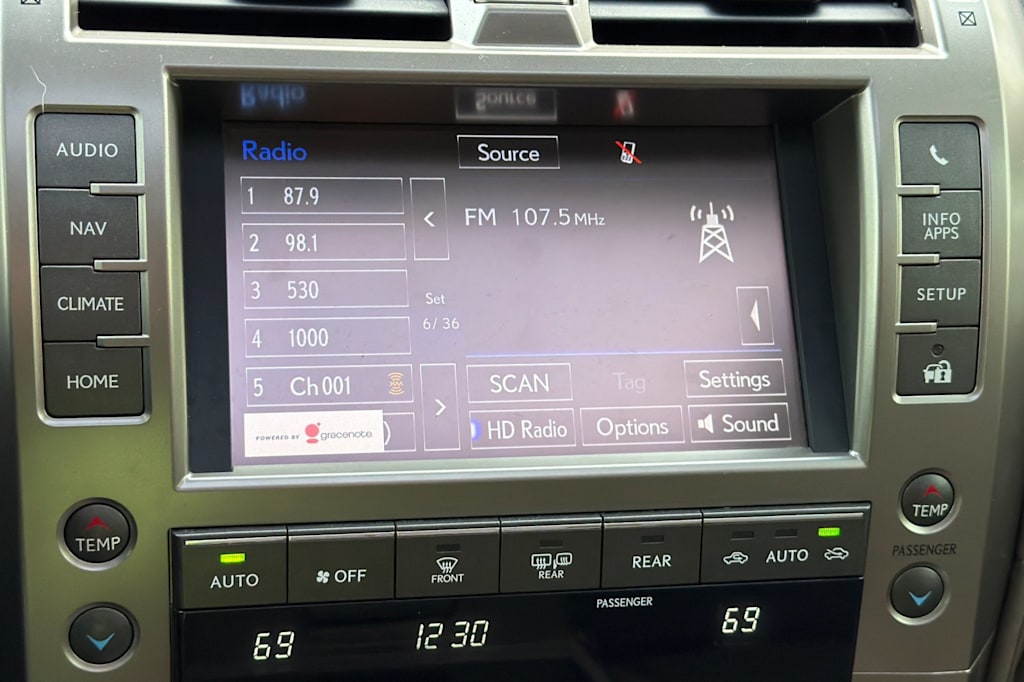 Thumbnail: 2016 Lexus GX - 12