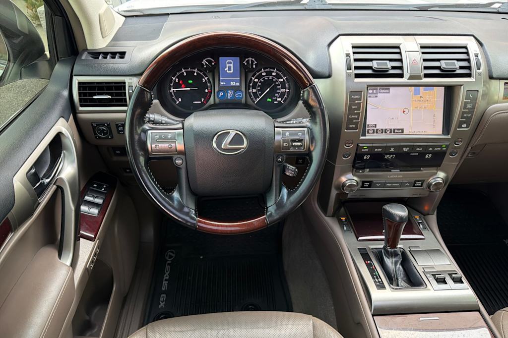 Thumbnail: 2016 Lexus GX - 10