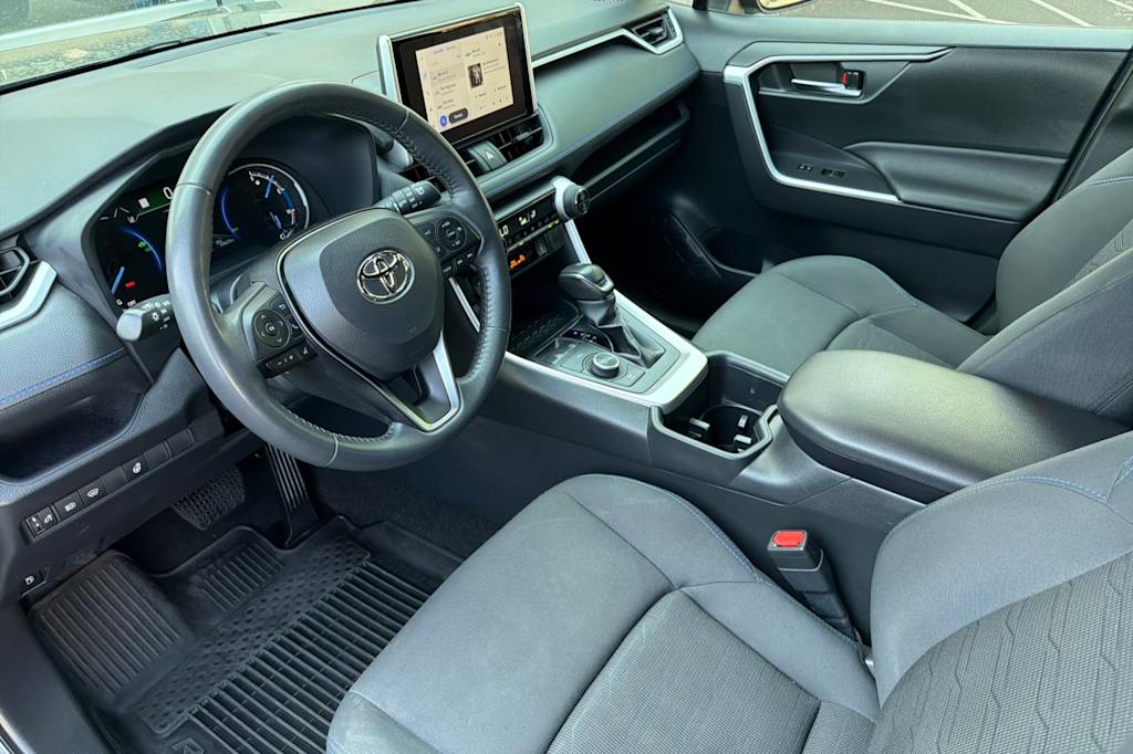 Thumbnail: 2023 Toyota RAV4 - 9
