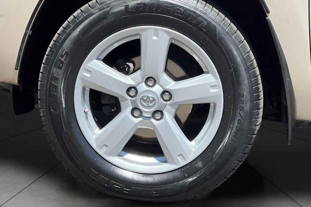 2008 Toyota RAV4 Base 7