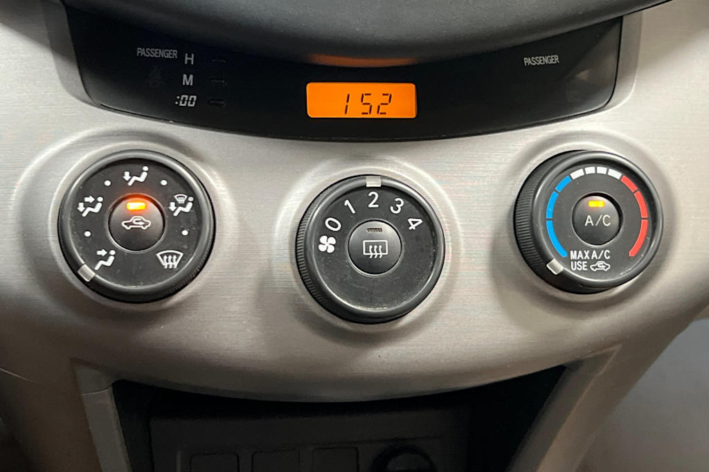 2008 Toyota RAV4 Base 23