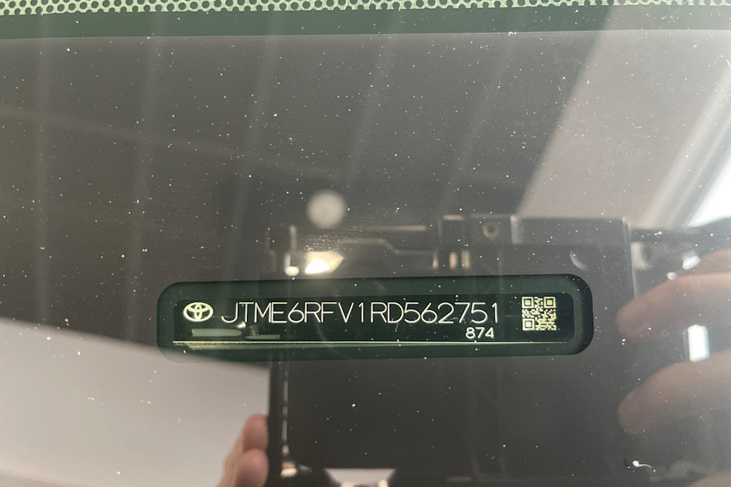 Thumbnail: 2024 Toyota RAV4 - 11