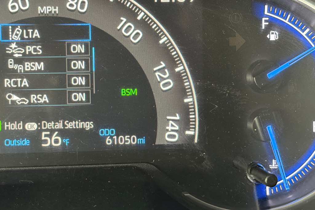 Thumbnail: 2019 Toyota RAV4 - 29