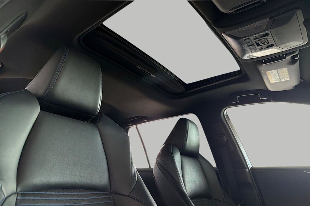 Thumbnail: 2019 Toyota RAV4 - 24