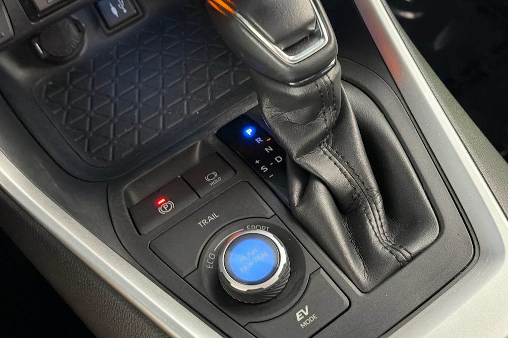 Thumbnail: 2019 Toyota RAV4 - 14