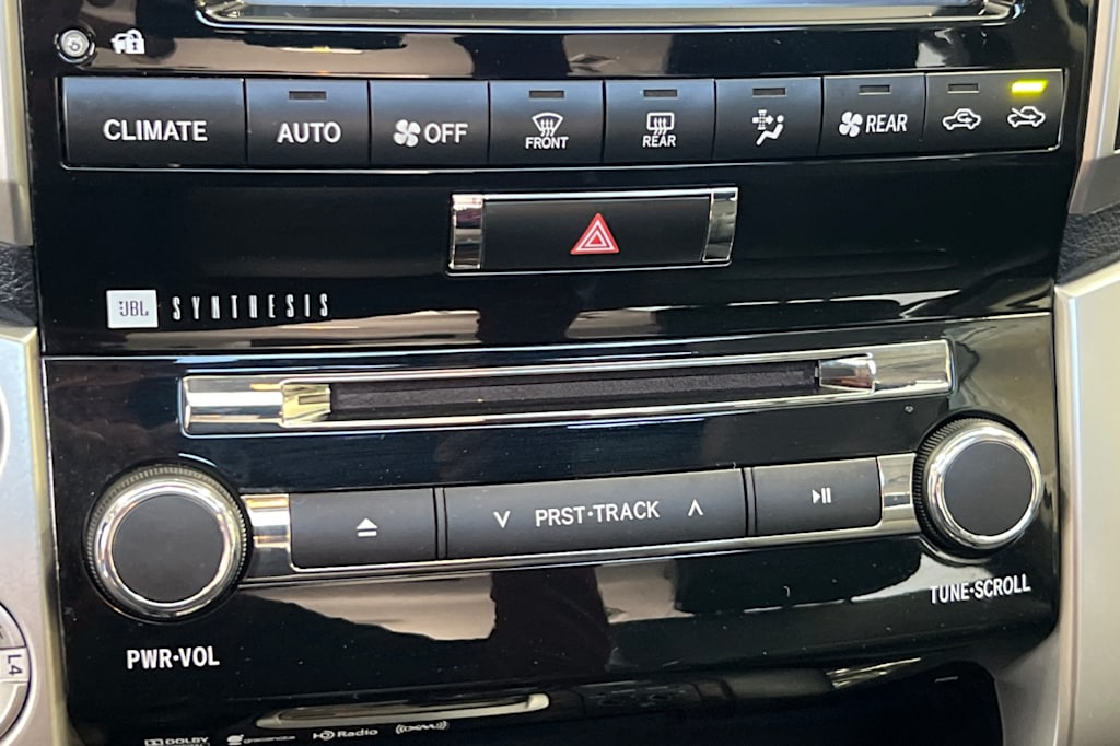 Thumbnail: 2015 Toyota Land Cruiser - 27