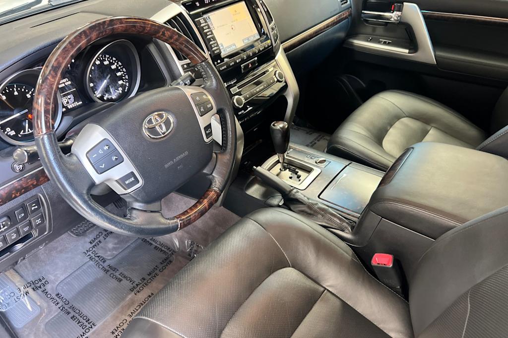 Thumbnail: 2015 Toyota Land Cruiser - 9